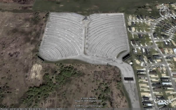 Miracle Twin Drive-In Theatre - Google Earth (newer photo)